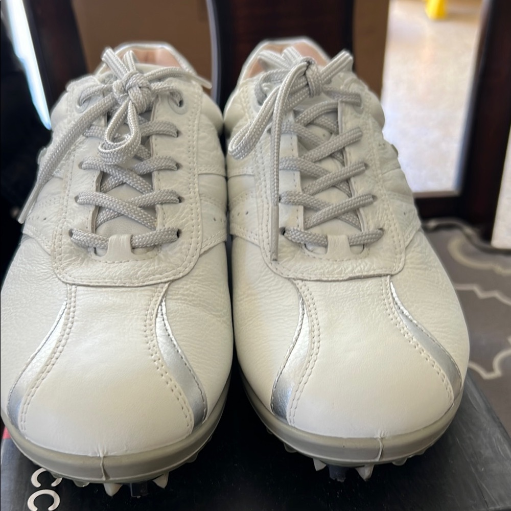 Ecco White and Silver Sneakers Sleek Golf shoe women size 6.